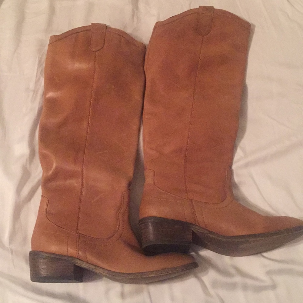 Leather riding boots